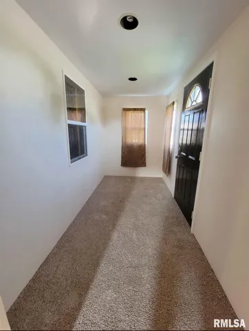 $70,000 | 1517 Monmouth Boulevard, Galesburg, IL 61401