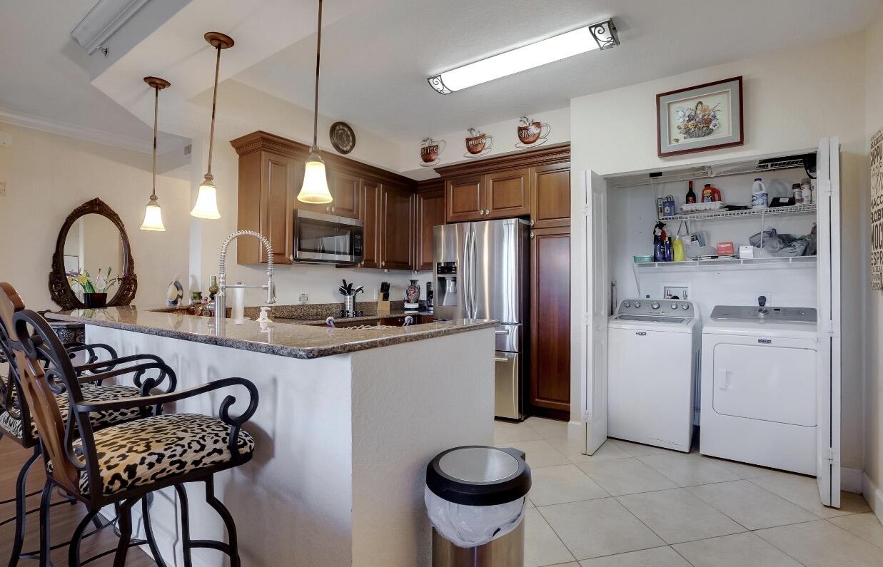 1690 Renaissance Commons Boulevard, Unit 1404 Boynton Beach, FL 33426 - Photo 3 of 21 IMG_4840