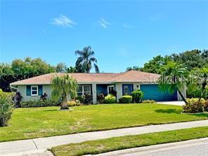 4884 Marsh Field Road Sarasota, FL 34235 - Photo 2 of 27