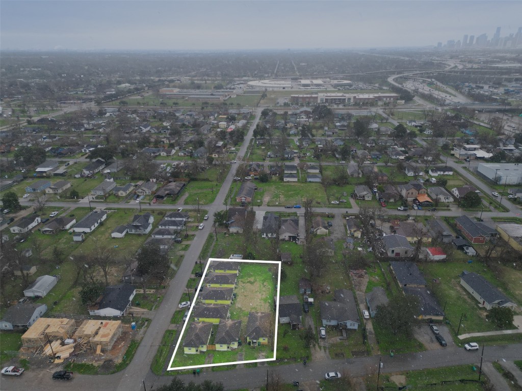 3938 King Street Houston, TX 77026 - Photo 8 of 34 an aerial view of residential houses with outdoor space