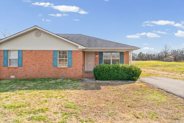 $995 | 5867 Julien Road, Hopkinsville, KY 42240