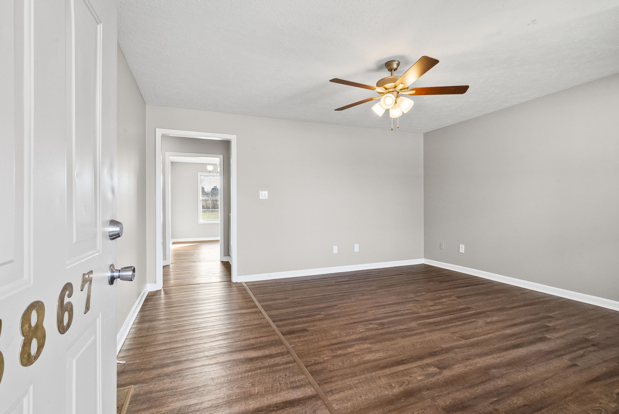 5867 Julien Road Hopkinsville, KY 42240 - Photo 4 of 20