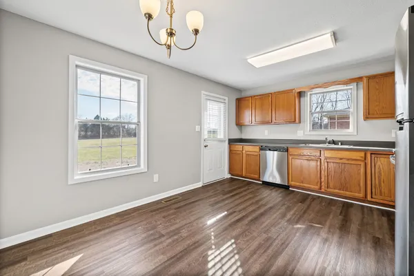 $995 | 5867 Julien Road, Hopkinsville, KY 42240