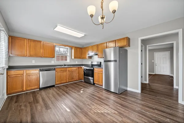 $995 | 5867 Julien Road, Hopkinsville, KY 42240