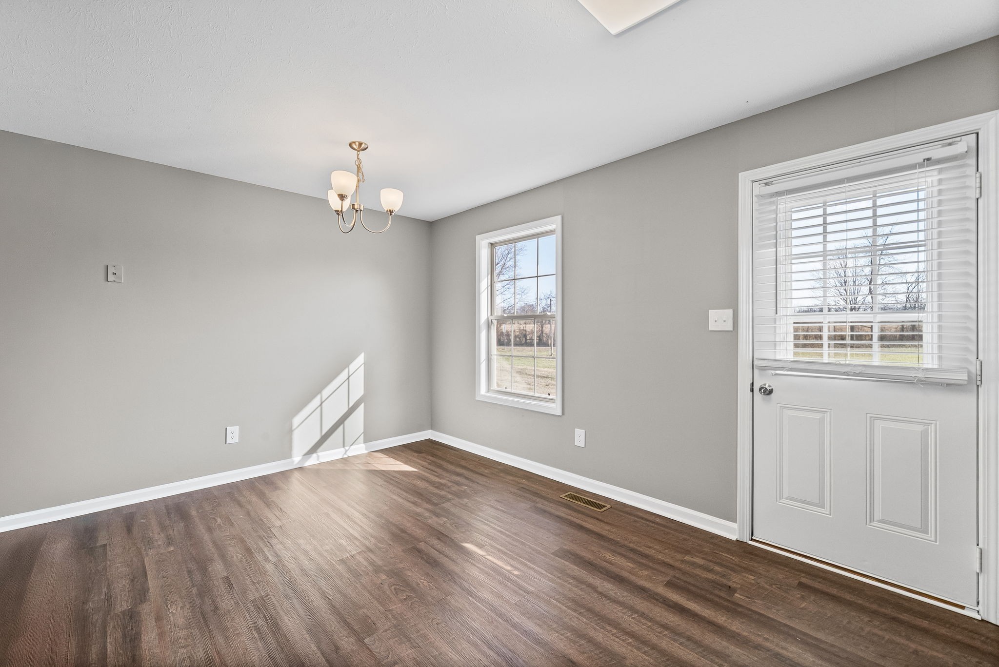 5867 Julien Road Hopkinsville, KY 42240 - Photo 10 of 20