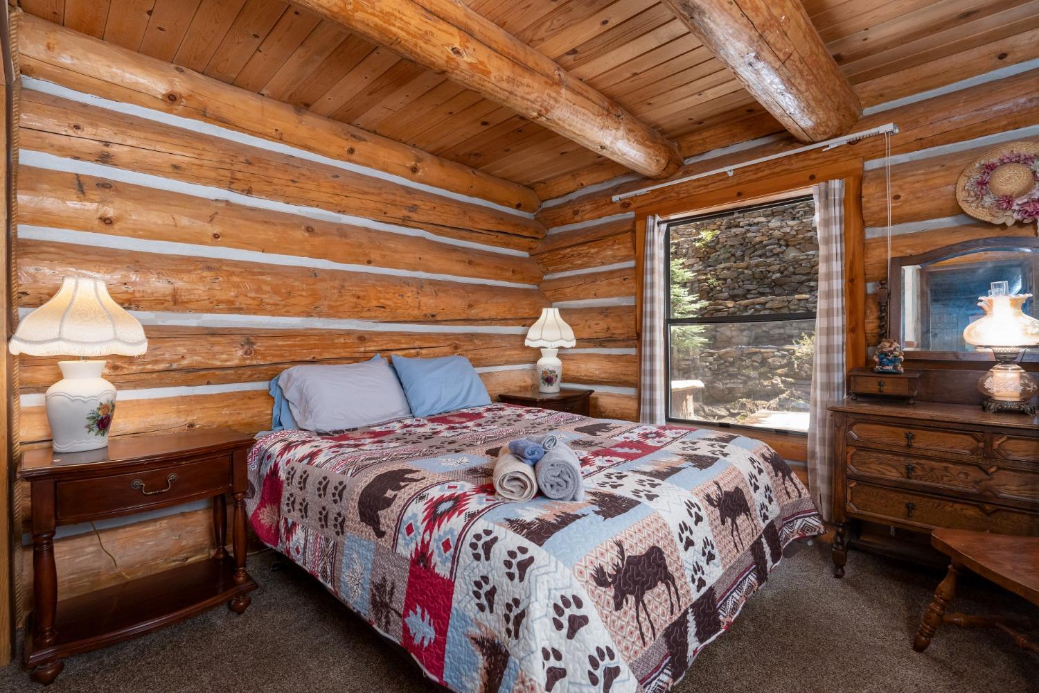 7426 Henness Ridge Road Yosemite West, CA 95389 - Photo 29 of 35 Main floor bedroom.