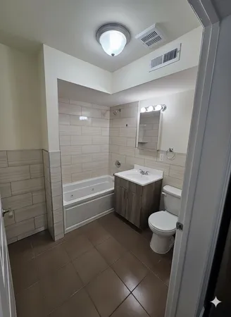 $2,100 | 112 39th Street, Unit 1, Union City, NJ 07087