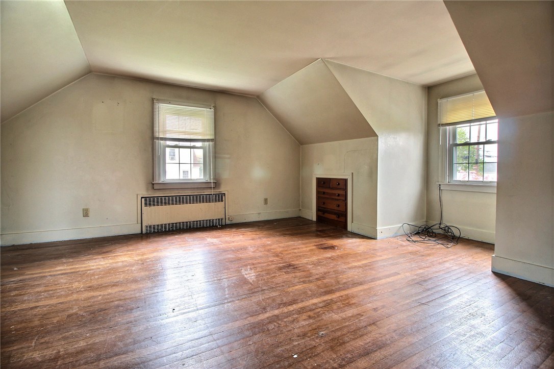 7 Batterson Avenue Westerly, RI 02891 - Photo 16 of 28