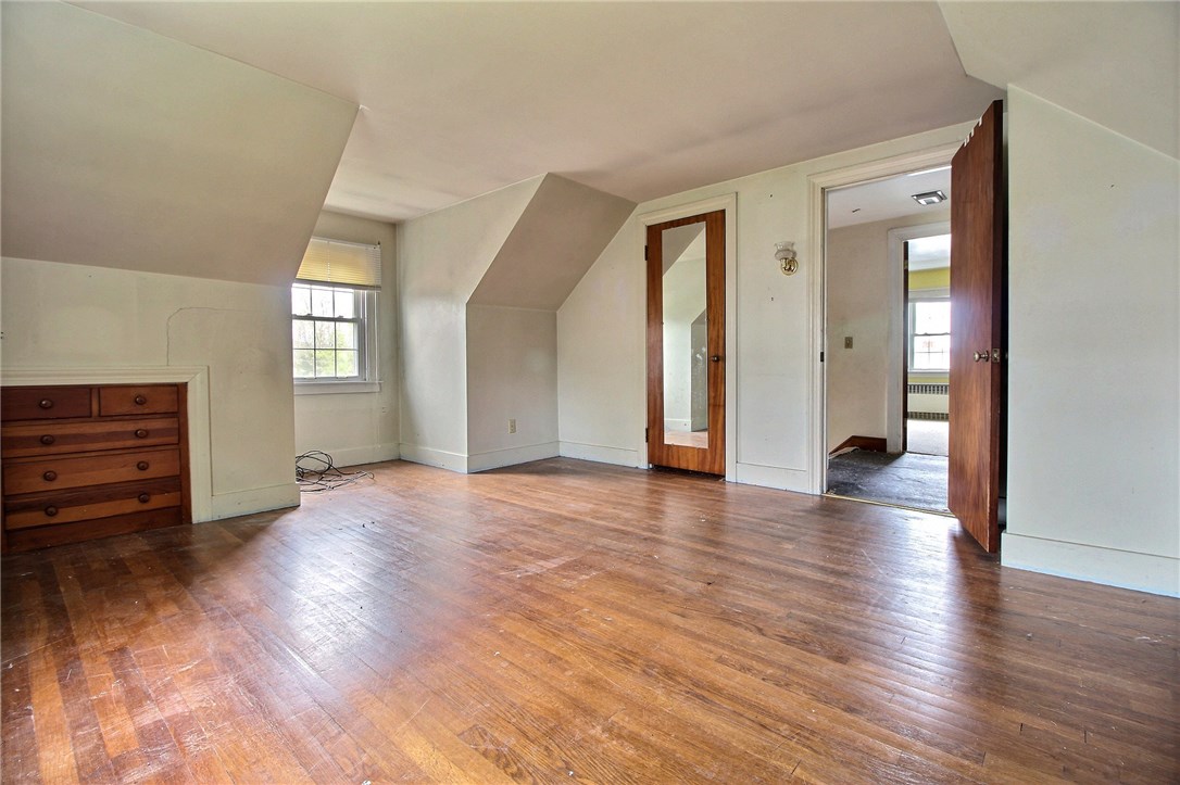 7 Batterson Avenue Westerly, RI 02891 - Photo 17 of 28