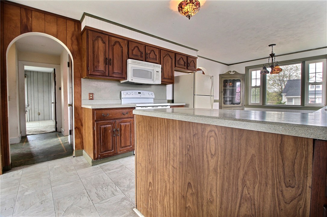 7 Batterson Avenue Westerly, RI 02891 - Photo 6 of 28