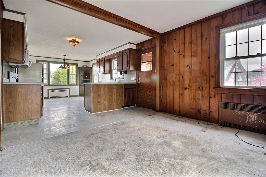 7 Batterson Avenue Westerly, RI 02891 - Photo 9 of 28