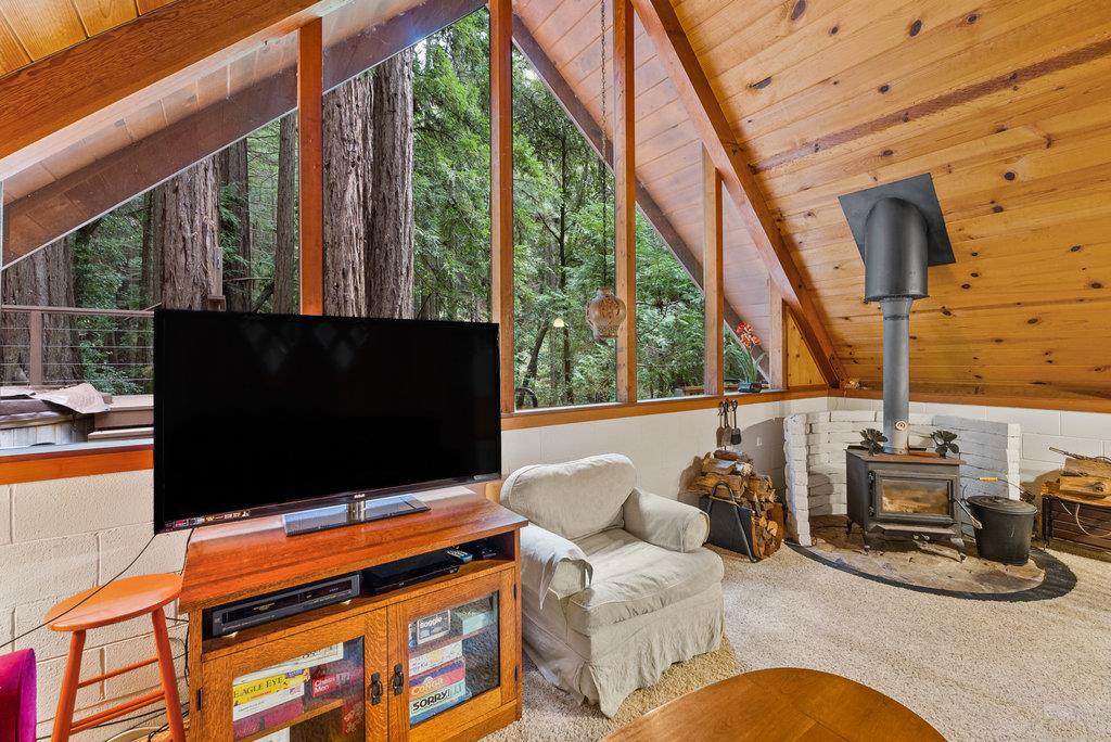 621 Hidden Canyon Watsonville, CA 95076 - Photo 16 of 55 a outdoor living space with furniture