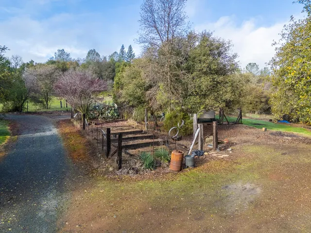 $499,900 | 10988 Pleasant Valley Road, Penn Valley, CA 95946