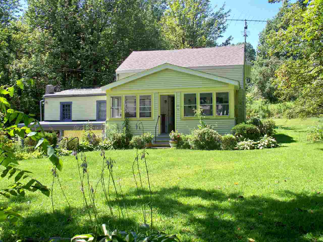 63 Post Road Rutland Town, VT 05701 - Photo 1 of 35