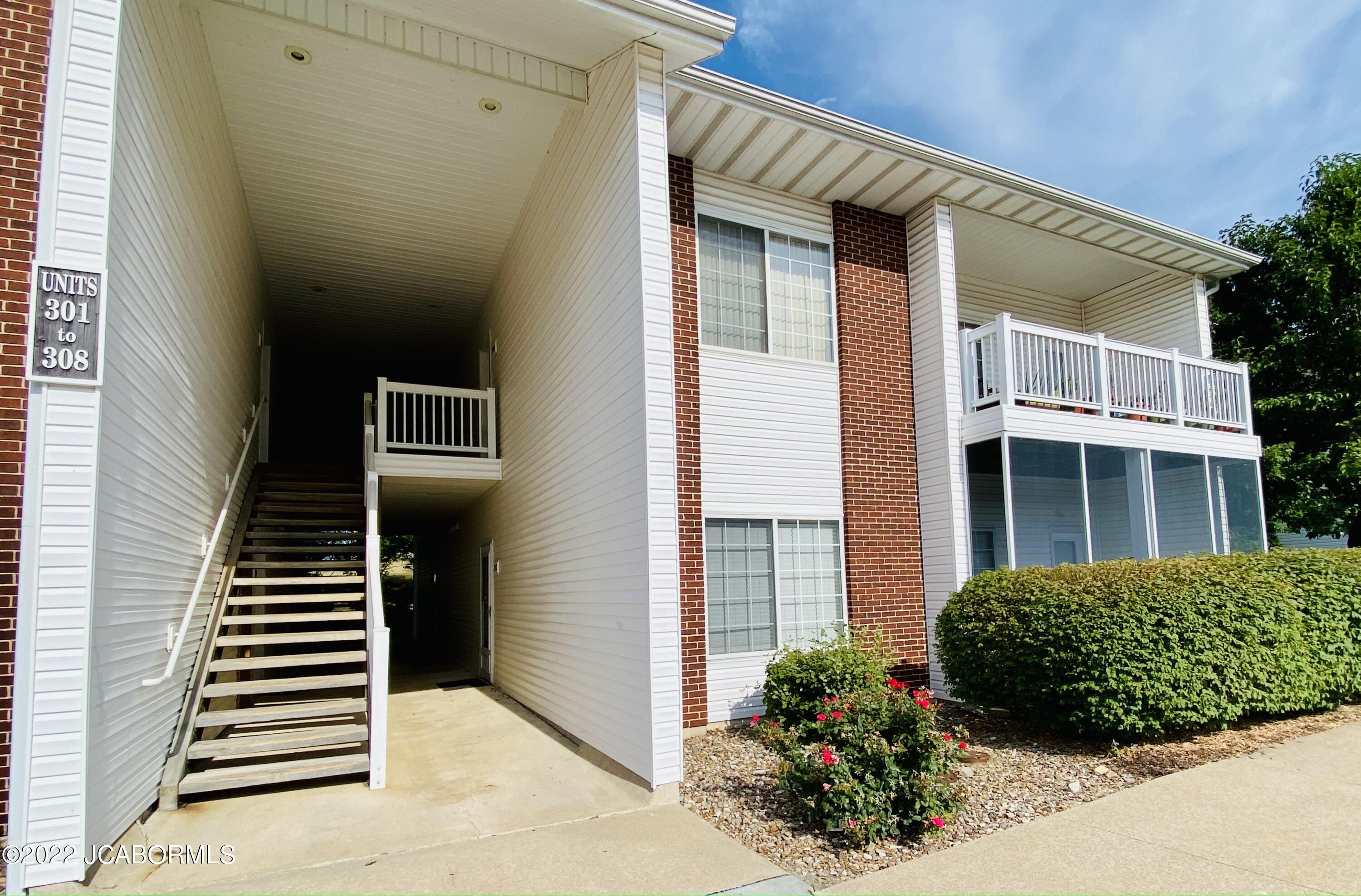 1115 Kennesaw Ridge Road, Unit 302 Columbia, MO 65202 - Photo 1 of 1