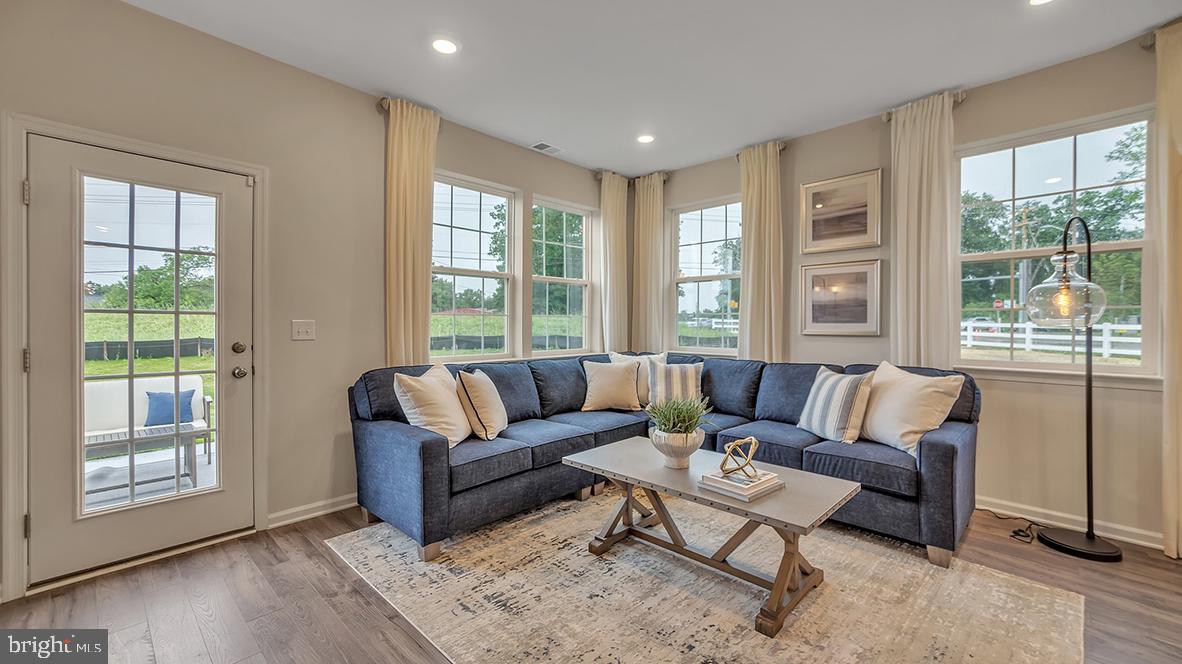 95 Alexander Way Westampton, NJ 08060 - Photo 7 of 24 a living room with furniture and a large window