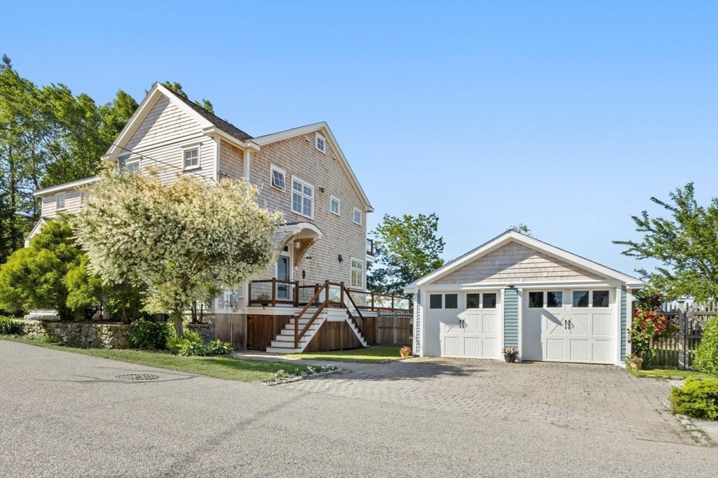 358 Rock Island Road Quincy, MA 02169 - Photo 38 of 40