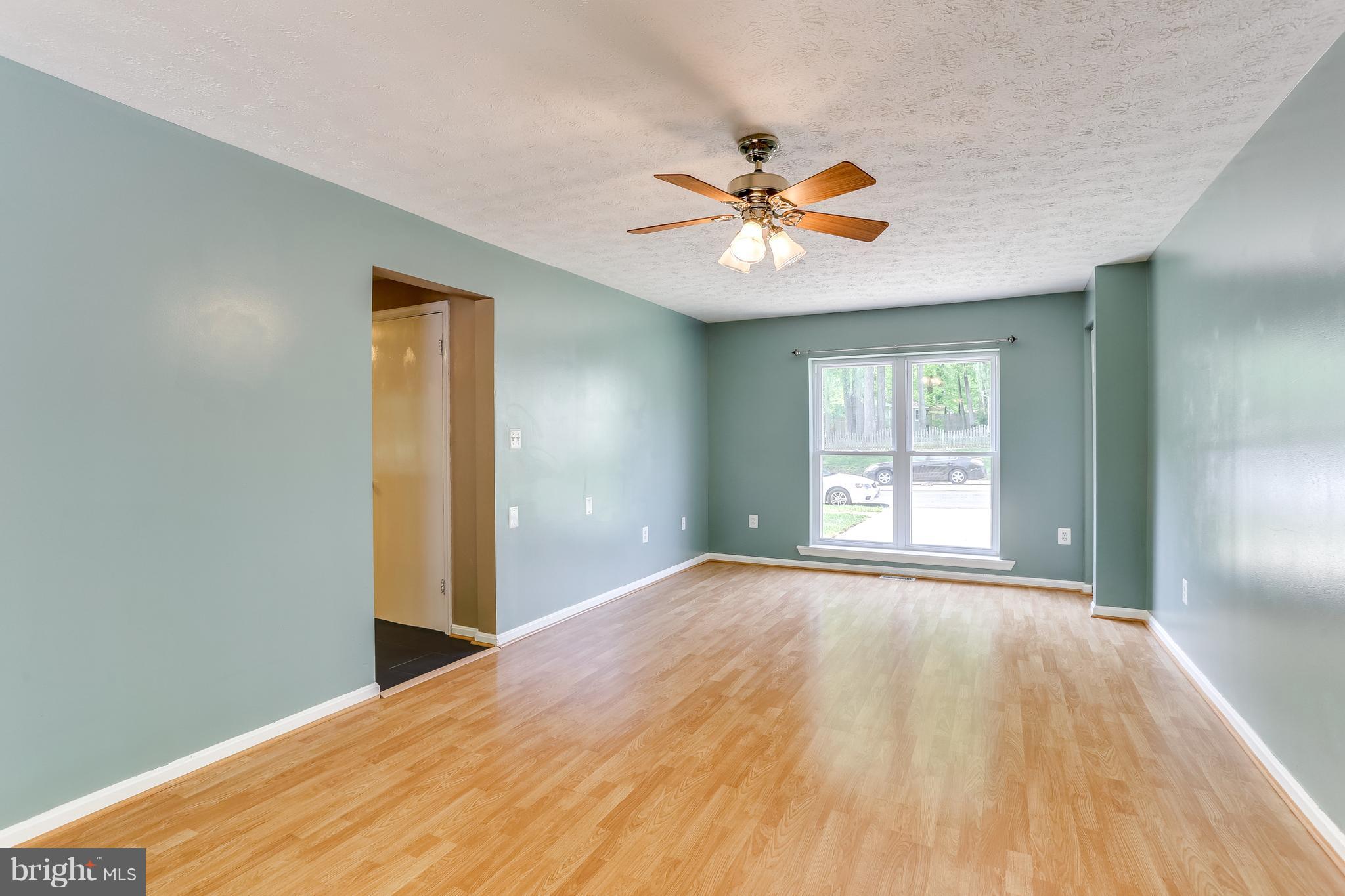2746 Parallel Path Abingdon, MD 21009 - Photo 11 of 30 Family Room