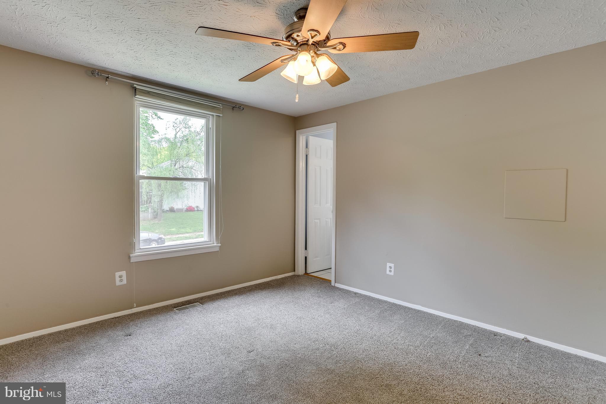 2746 Parallel Path Abingdon, MD 21009 - Photo 16 of 30 Bedroom (Master)
