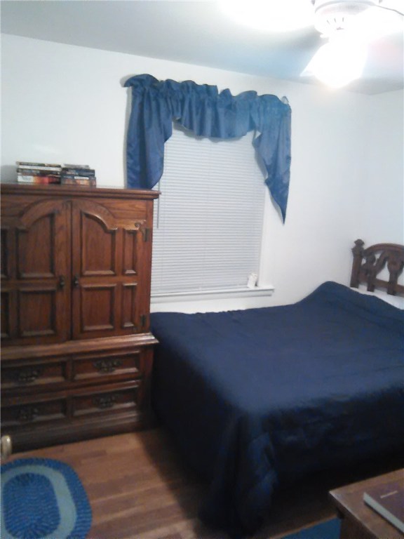 27 Rice Street Warwick, RI 02886 - Photo 8 of 13