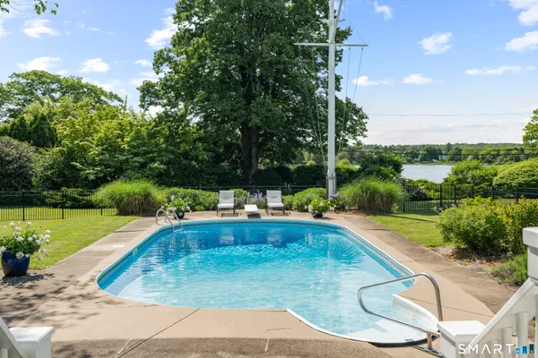 $3,595,000 | 259 North Main Street, Stonington, CT 06378