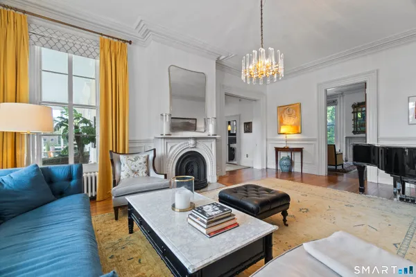 $3,595,000 | 259 North Main Street, Stonington, CT 06378