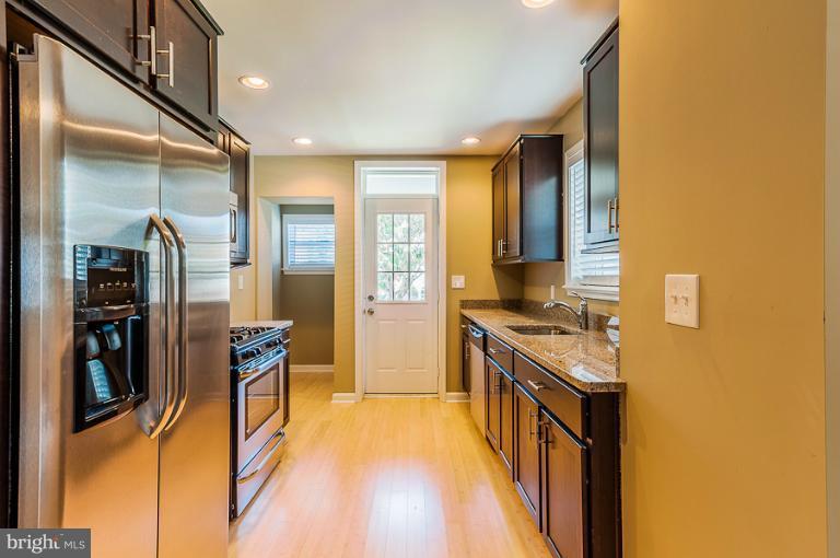 7026 Belclare Road Baltimore, MD 21222 - Photo 15 of 30 Kitchen