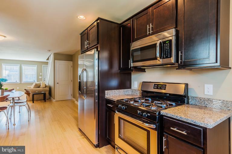7026 Belclare Road Baltimore, MD 21222 - Photo 20 of 30 Kitchen
