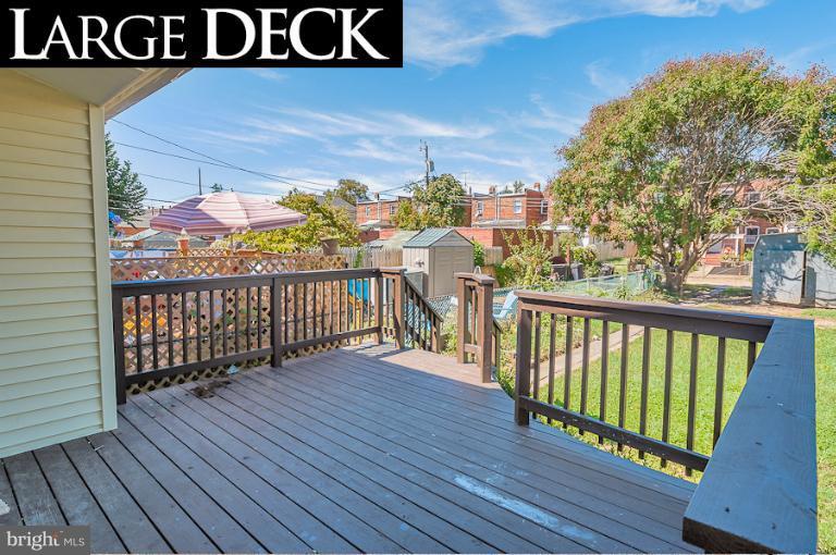 7026 Belclare Road Baltimore, MD 21222 - Photo 27 of 30 Deck