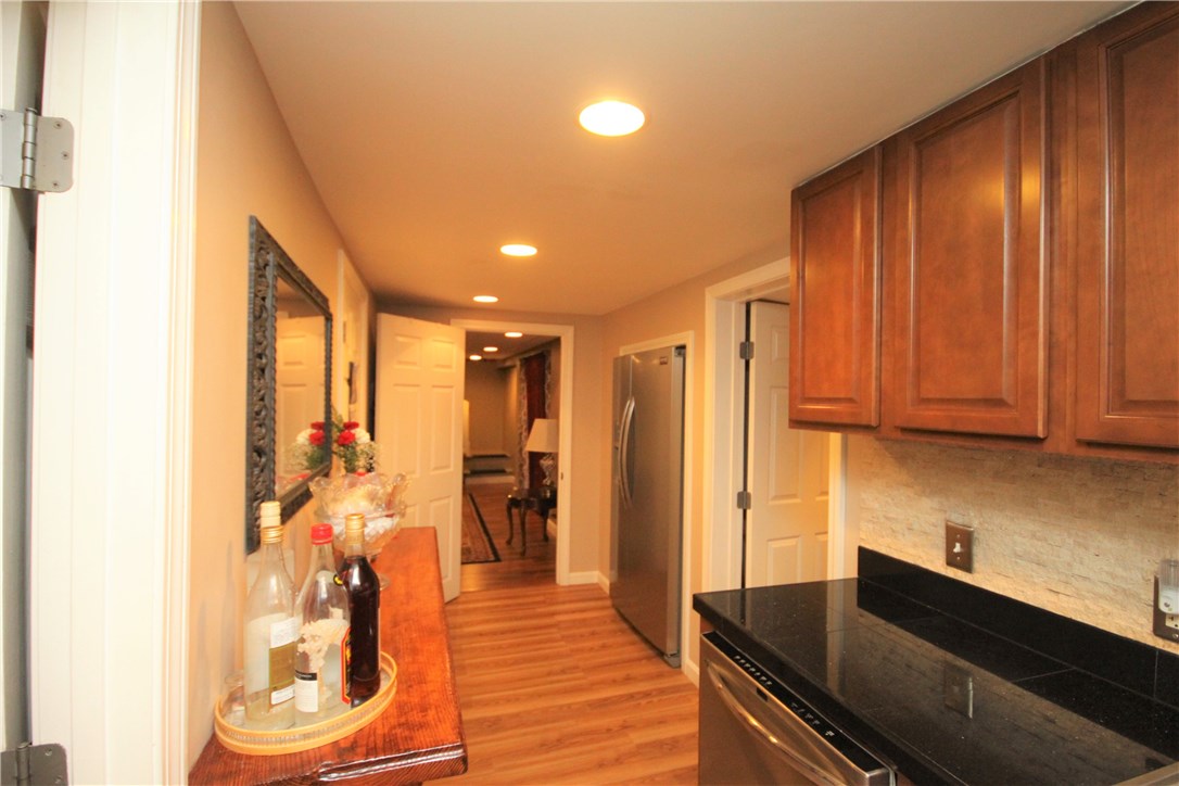 31 Audubon Road Warwick, RI 02888 - Photo 26 of 34