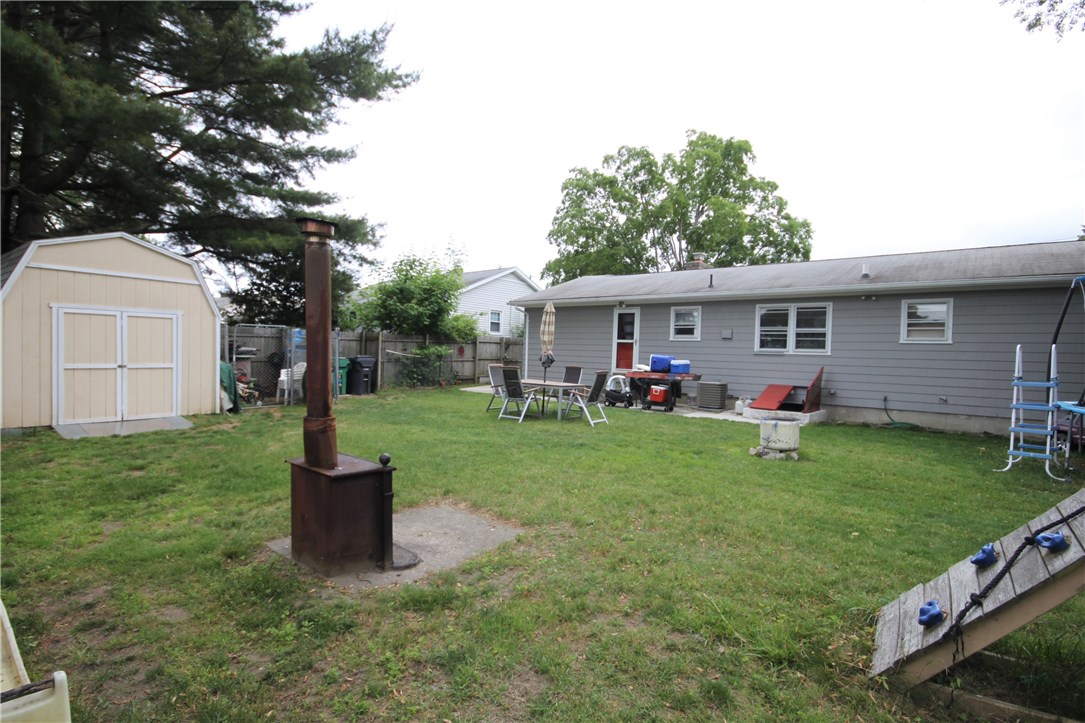 31 Audubon Road Warwick, RI 02888 - Photo 3 of 34