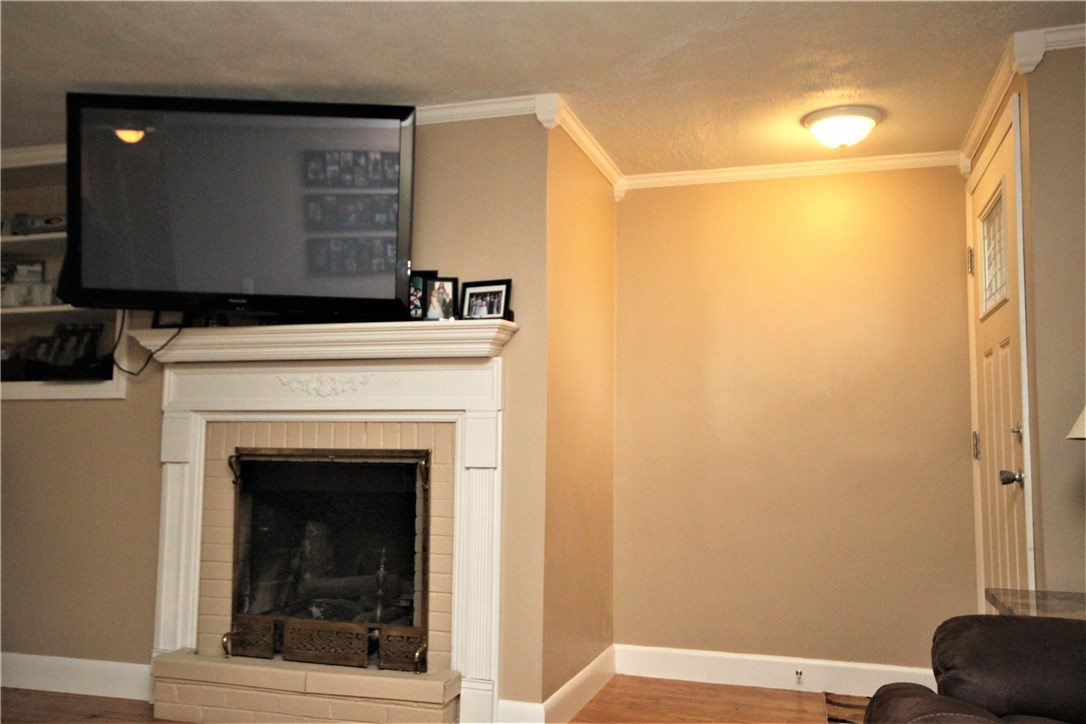 31 Audubon Road Warwick, RI 02888 - Photo 6 of 34
