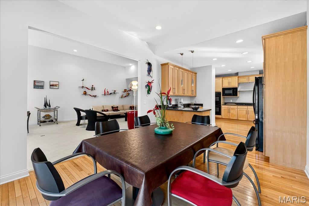 21 Old Belle Monte Road Chesterfield, MO 63017 - Photo 13 of 50