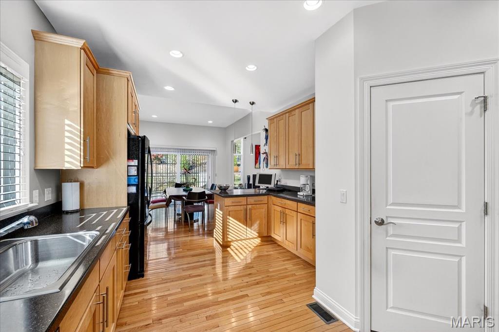 21 Old Belle Monte Road Chesterfield, MO 63017 - Photo 17 of 50