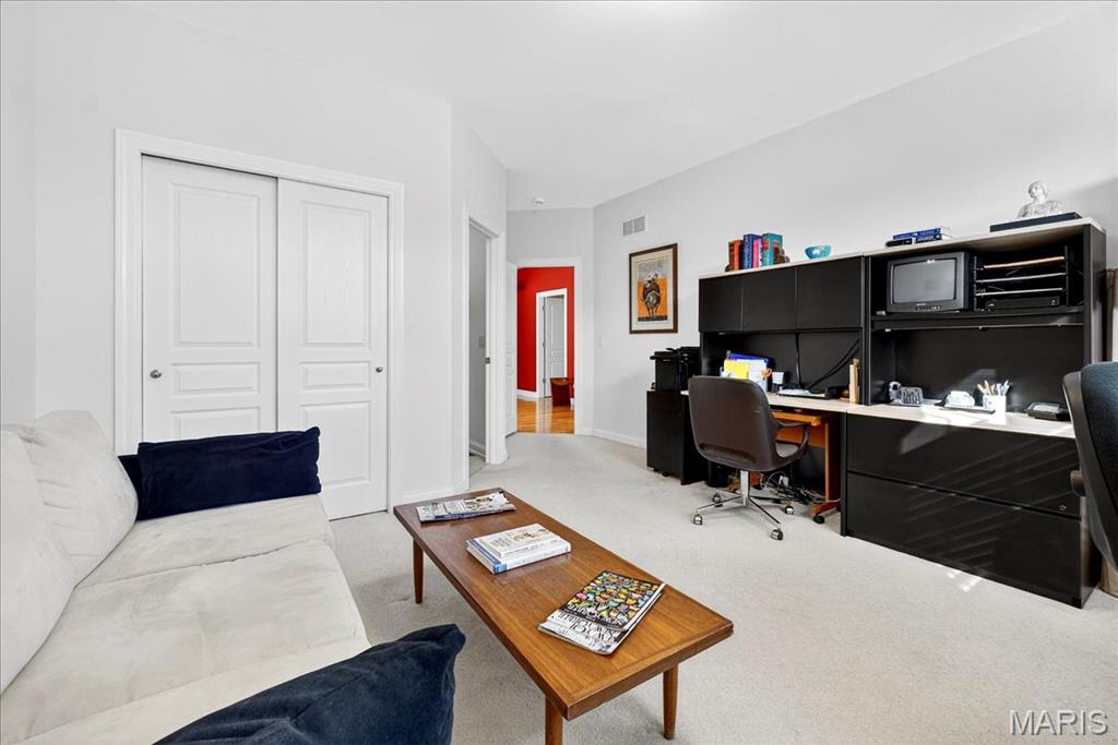 21 Old Belle Monte Road Chesterfield, MO 63017 - Photo 28 of 50