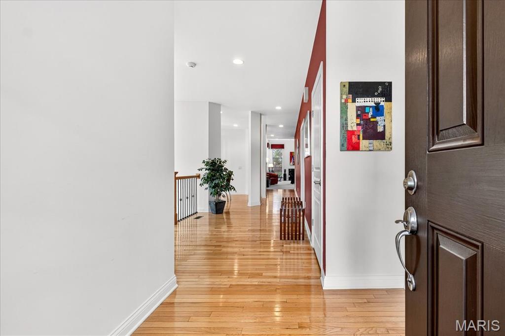 21 Old Belle Monte Road Chesterfield, MO 63017 - Photo 3 of 50