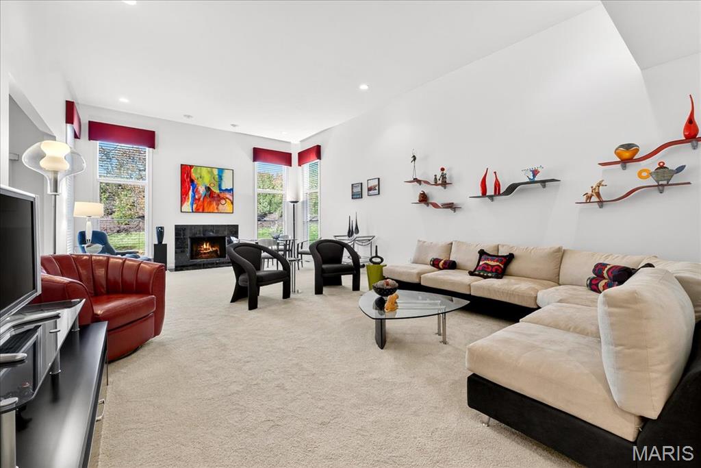 21 Old Belle Monte Road Chesterfield, MO 63017 - Photo 7 of 50