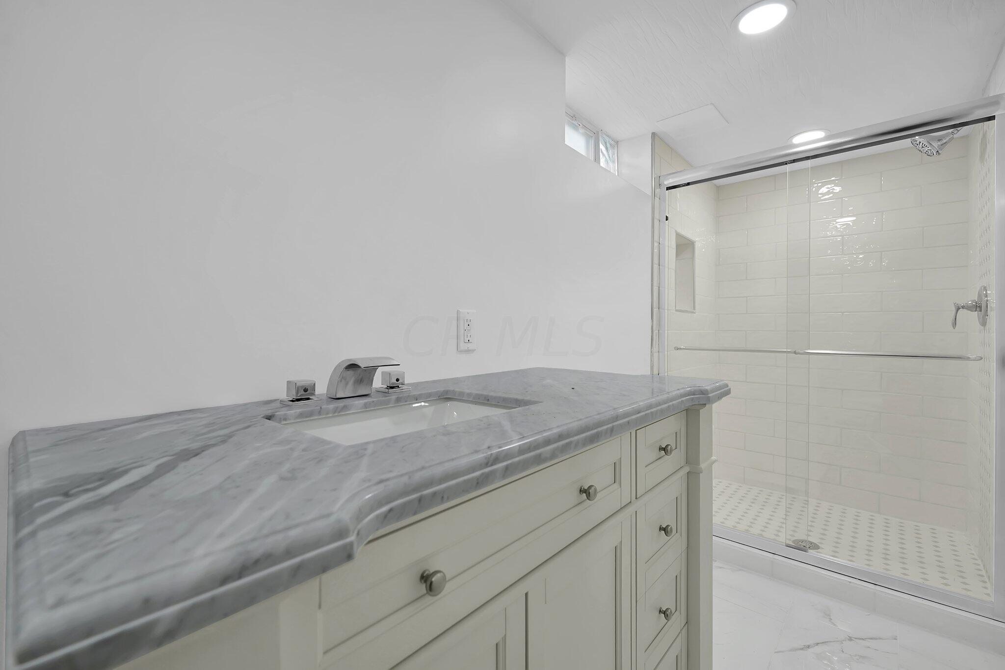 1711 Northridge Road Columbus, OH 43224 - Photo 21 of 24 21-web-or-mls-1711-northridge-rd