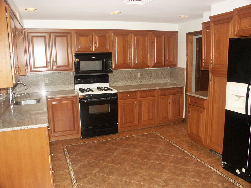 155 Alder Road Westwood, MA 02090 - Photo 7 of 19 Gallery Image 7