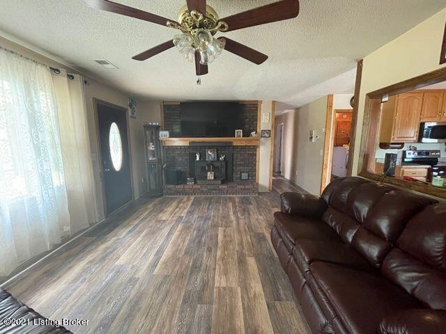 2627 Lucas Grove Road Upton, KY 42784 - Photo 19 of 34 IMG_0587