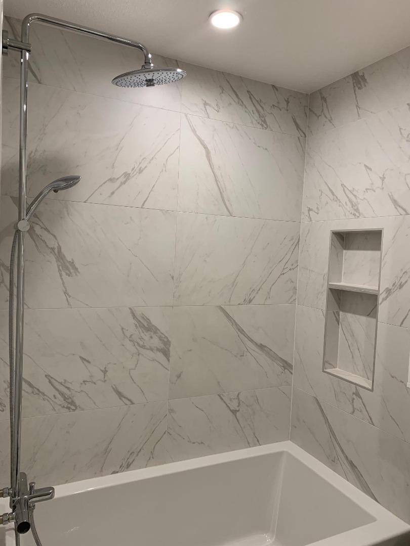 808 Sonia Way Mountain View, CA 94040 - Photo 17 of 20 a bathroom with a bathtub