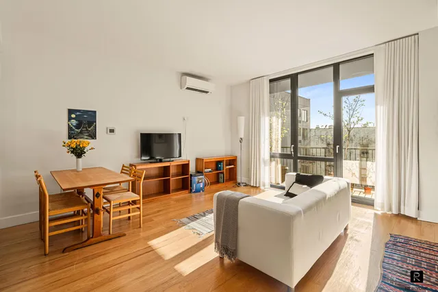 $739,000 | 2100 Bedford Avenue, Unit 7A | Flatbush