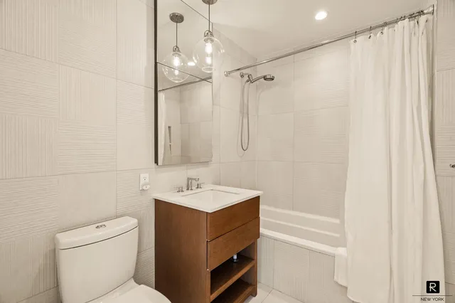 $739,000 | 2100 Bedford Avenue, Unit 7A | Flatbush