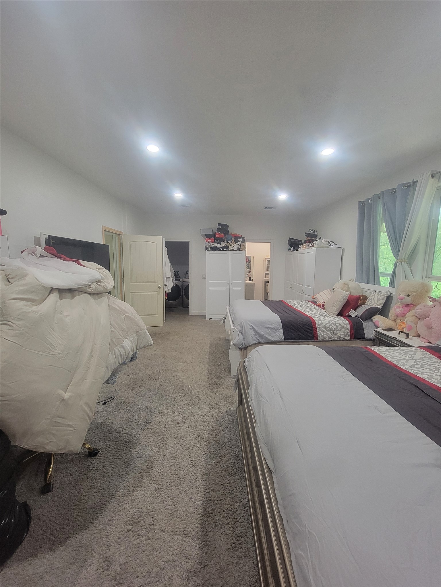 2170 Skrivanek Road Sealy, TX 77474 - Photo 2 of 35 a living room with furniture and a couch