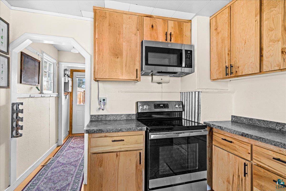 28 Vassar Street Duluth, MN 55803 - Photo 13 of 25