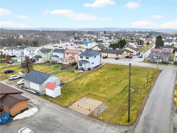 $224,900 | 165 North Diamond Street, Mount Pleasant, PA 15666