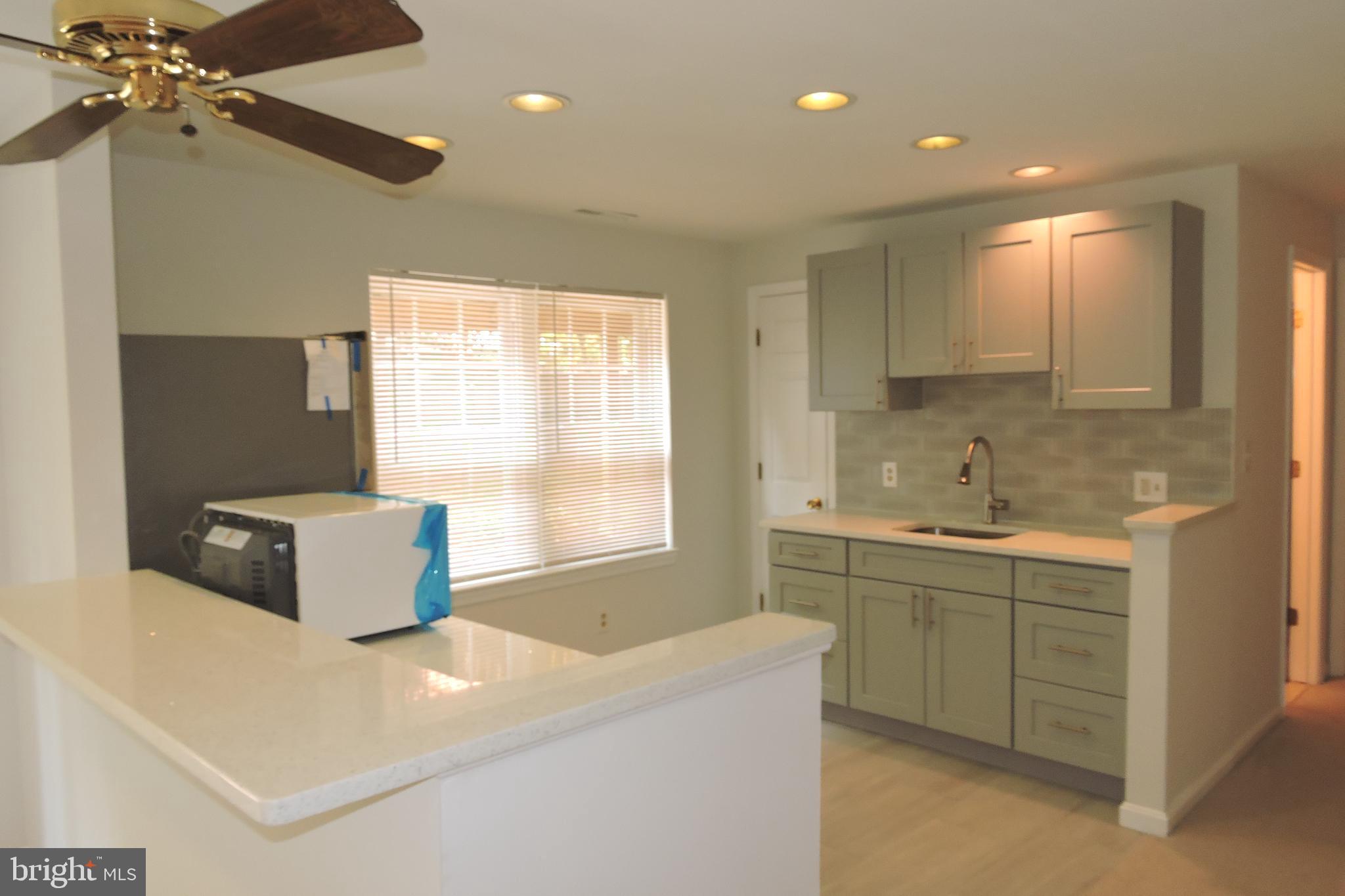 7214 Countrywood Court Springfield, VA 22151 - Photo 3 of 21 Kitchenet