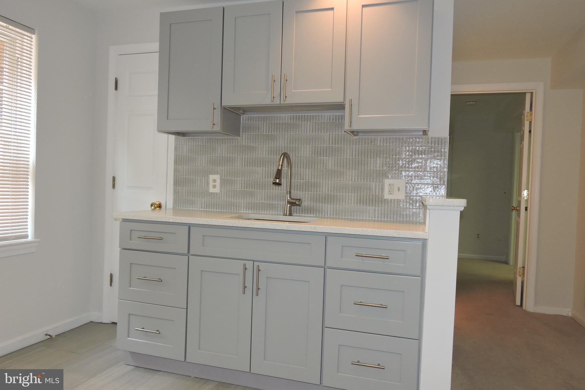 7214 Countrywood Court Springfield, VA 22151 - Photo 4 of 21 Kitchenet
