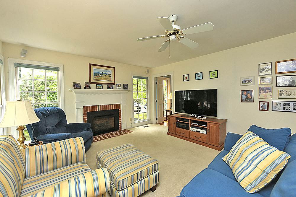 1104 New Dover Road Apex, NC 27502 - Photo 6 of 26 Family Room