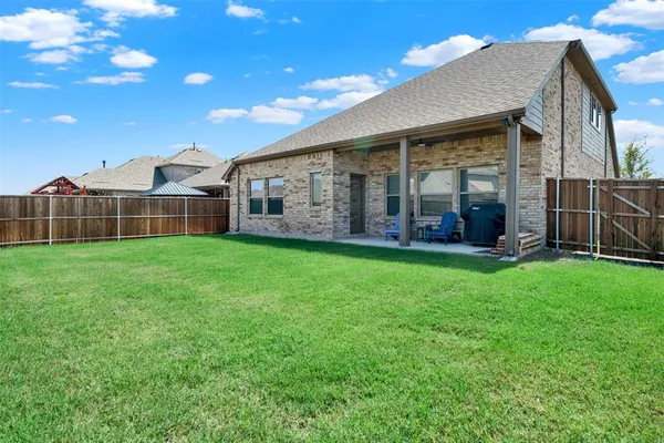 $450,000 | 817 Amy Boulevard, Anna, TX 75409